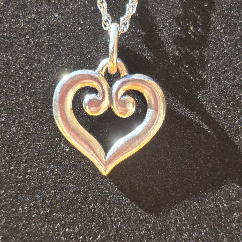 James Avery Retired Scrolled Heart Pendant Necklace